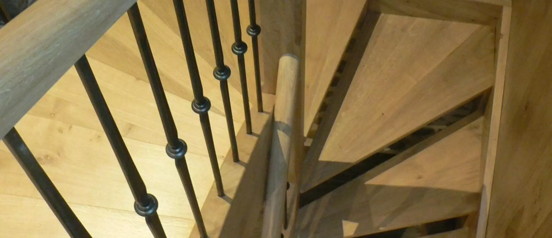 Fabrication d'escaliers en bois sur-mesure dans le Cantal